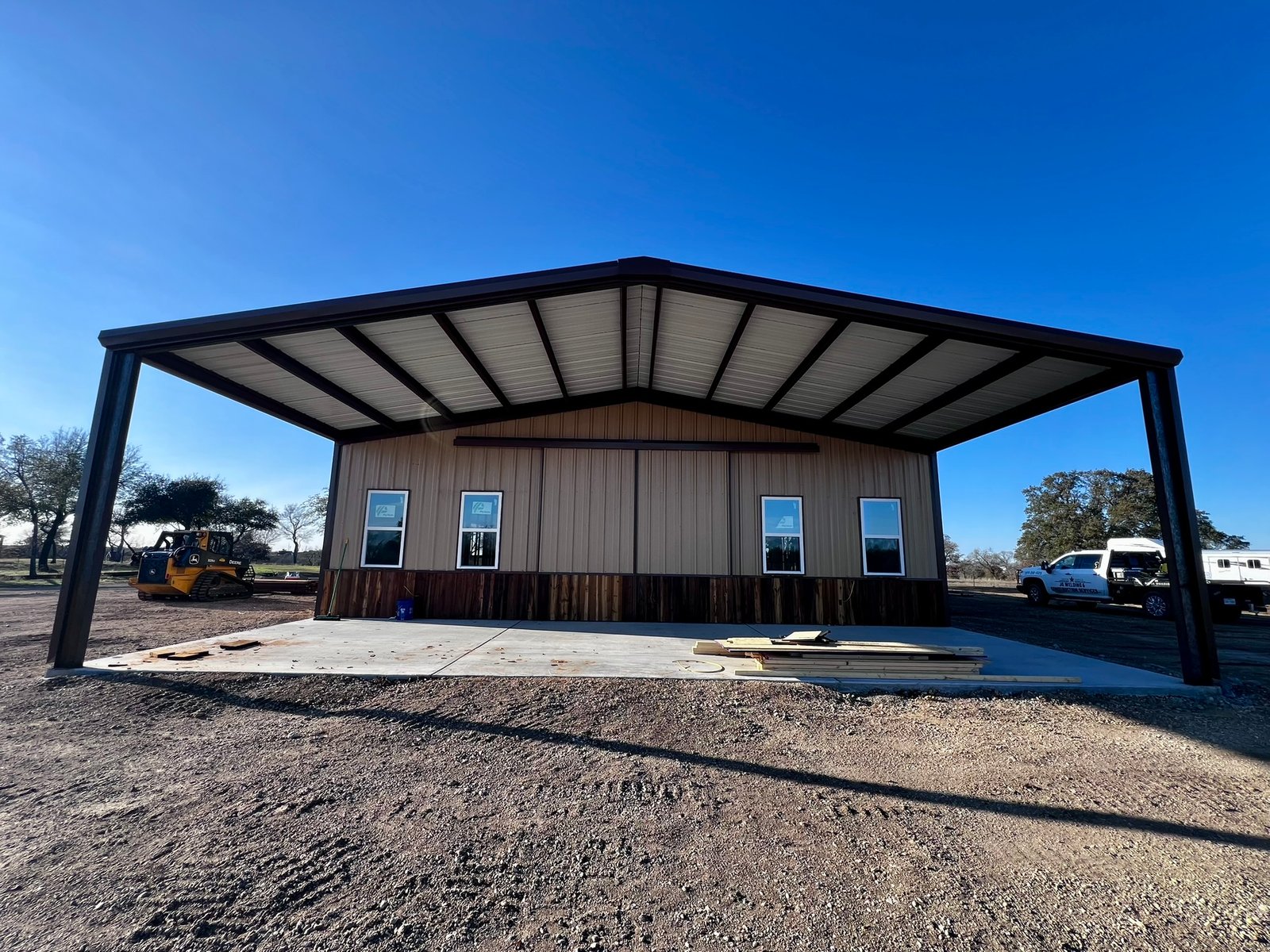Metal building completed by JG Welding and Construction Services